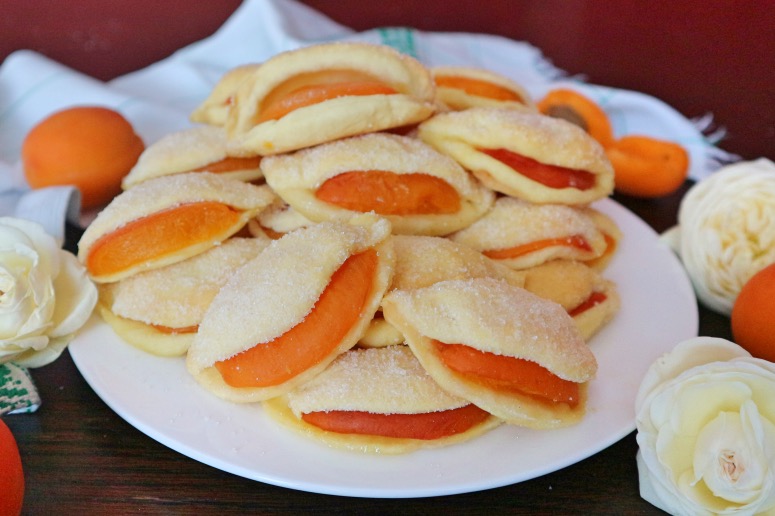 Печенье "Поцелуйчики" с абрикосами