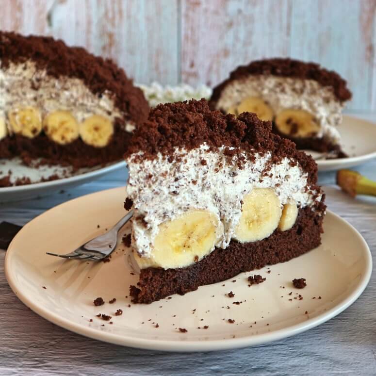 Торт "Норка крота": рецепт шоколадного торта с бананами